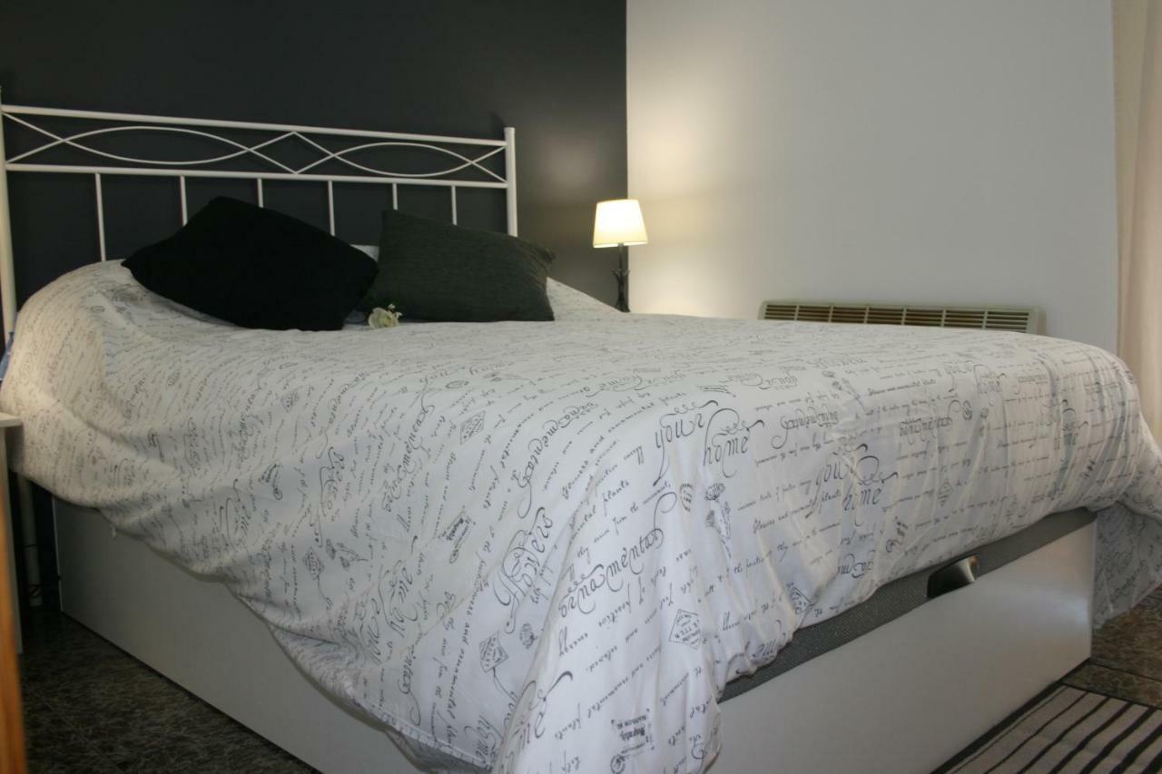 Apartament Esera Dos Catedrales Villanova Zewnętrze zdjęcie